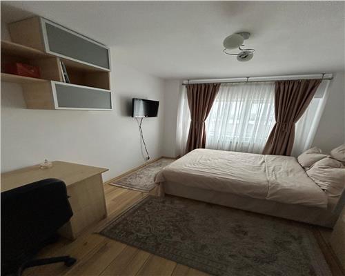 Ap. 3 camere central, mobilat, parcare inclusa, vedere Dunare