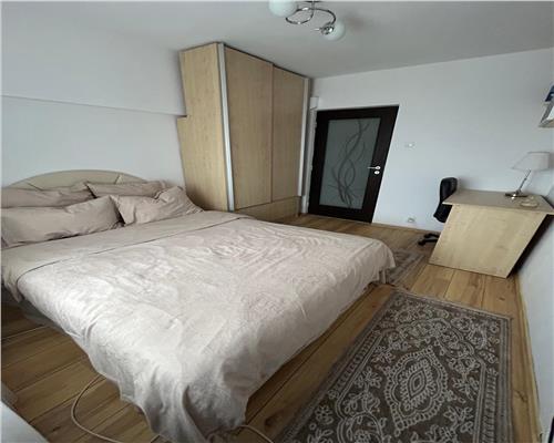 Ap. 3 camere central, mobilat, parcare inclusa, vedere Dunare