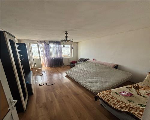 Apartament 2 camere decomandat, 51 mp, zona buna, pret excelent