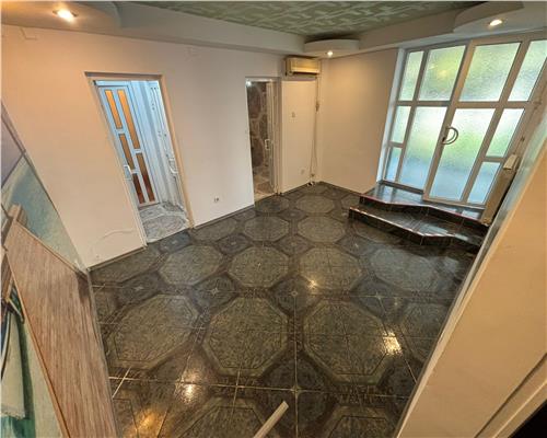 Spatiu ultracentral parter 57 mp, 3 camere, vad excelent