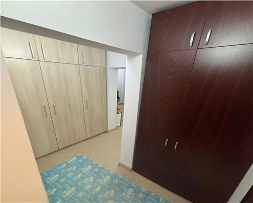 Apartament 2 camere E3, decomandat, renovat, mobilat, parter