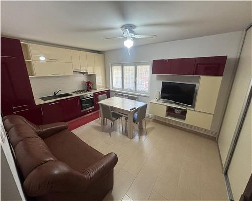 Apartament 2 camere E3, decomandat, renovat, mobilat, parter