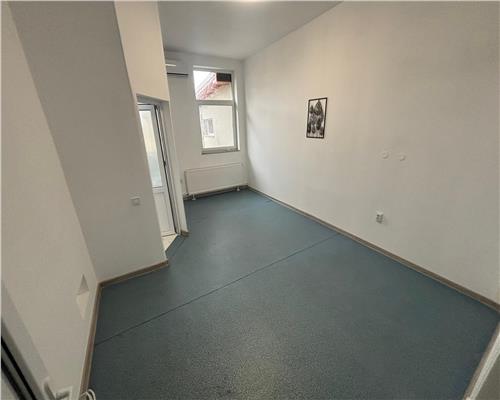 Cazare muncitori 30 persoane, 10 camere, prima închiriere