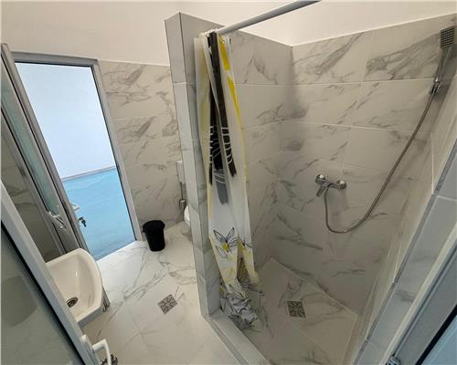 Cazare muncitori 30 persoane, 10 camere, prima închiriere