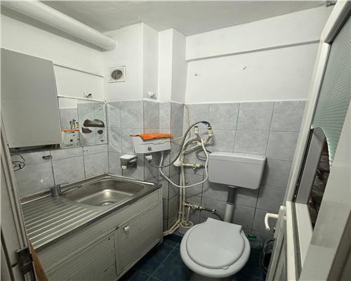 Garsoniera 11 mp mobilata/utilata – Vest, ideal investitie