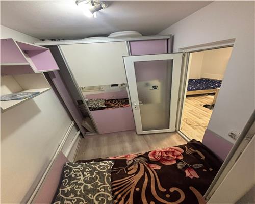 Garsoniera 2 camere mobilata si renovata – Vest, parter