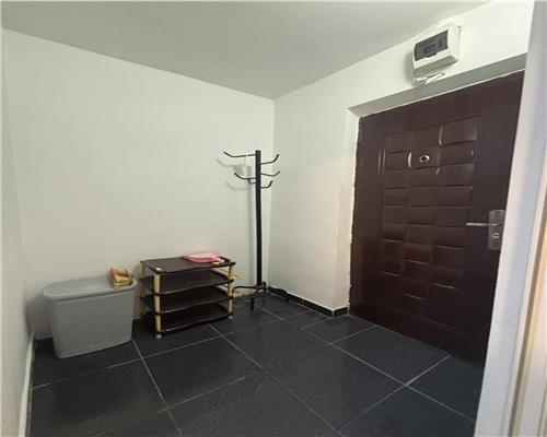 Garsoniera 2 camere mobilata si renovata – Vest, parter