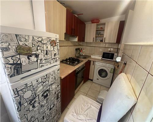 Garsoniera 2 camere mobilata si renovata – Vest, parter