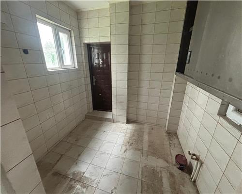 Spatiu comercial / birouri de inchiriat – Zona Vest | 78 mp | Parter