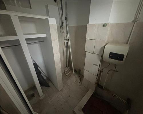 Spatiu comercial / birouri de inchiriat – Zona Vest | 78 mp | Parter