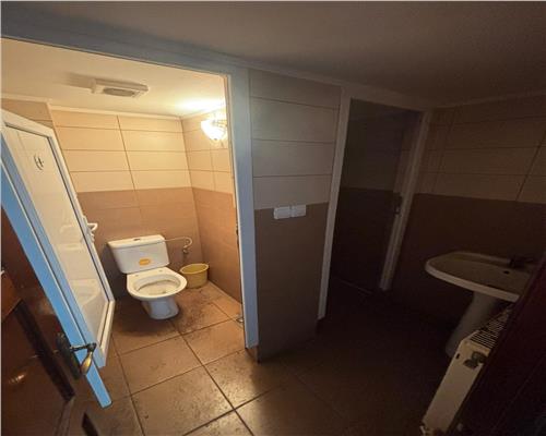 Spatiu comercial / birouri de inchiriat – Zona Vest | 78 mp | Parter