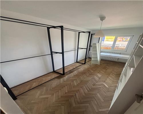 Apartament 3 camere Ultracentral, vedere Piata Civica
