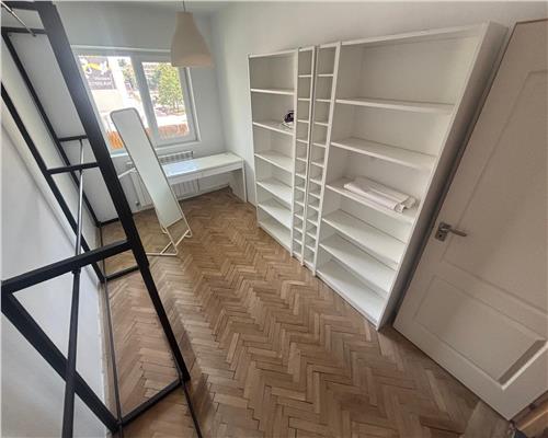Apartament 3 camere Ultracentral, vedere Piata Civica