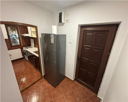 Apartament 2 camere, mobilat, Strada Spitalului, parter