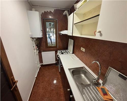 Apartament 2 camere, mobilat, Strada Spitalului, parter