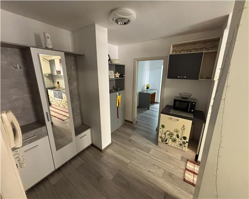Apartament 3 camere renovat, mobilat si utilat, E3, langa Pompieri