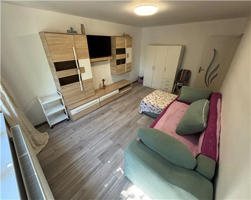 Apartament 3 camere renovat, mobilat si utilat, E3, langa Pompieri