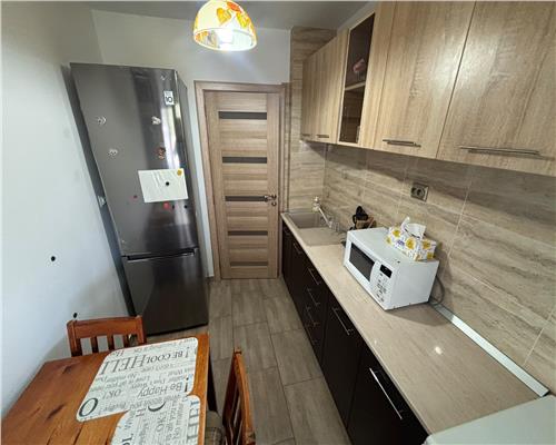 Apartament 2 camere de închiriat – Central, vedere la faleza