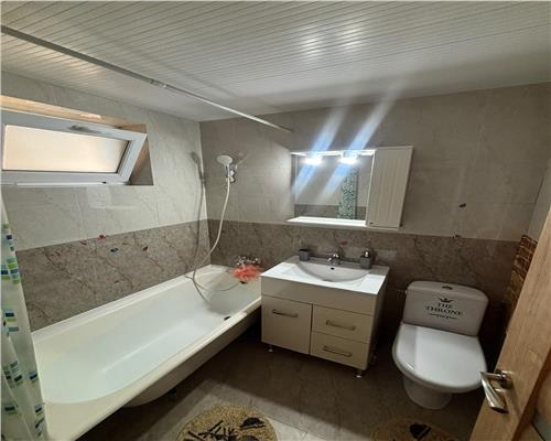 Apartament 2 camere de închiriat – Central, vedere la faleza