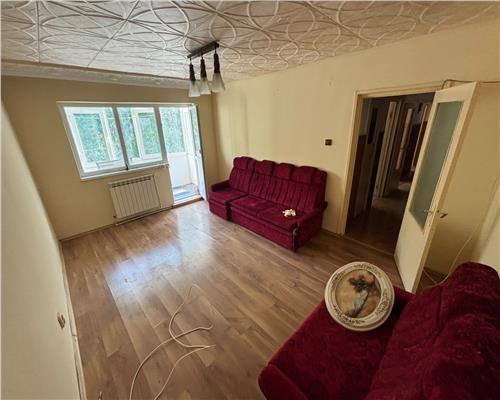 Apartament 3 camere, 66 mp, Vest, Str. Isaccei, 2 bai