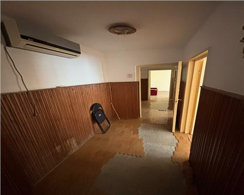 Apartament 3 camere, 66 mp, Vest, Str. Isaccei, 2 bai