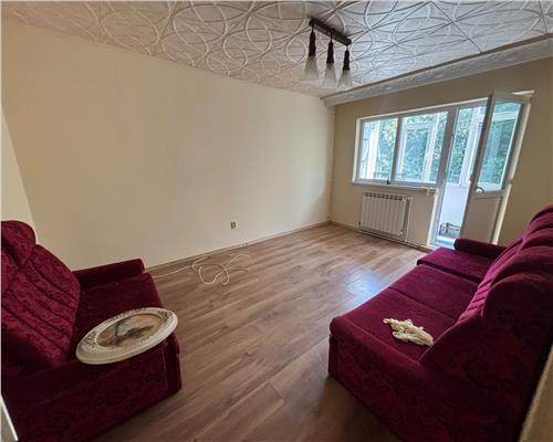 Apartament 3 camere, 66 mp, Vest, Str. Isaccei, 2 bai