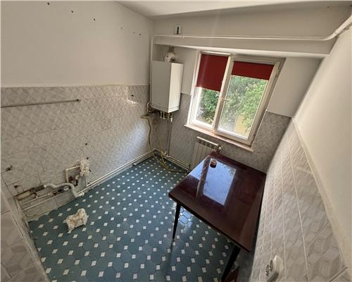 Apartament 3 camere, 66 mp, Vest, Str. Isaccei, 2 bai