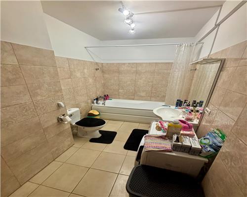 Apartament 2 camere modern, bloc nou ,zona Peco