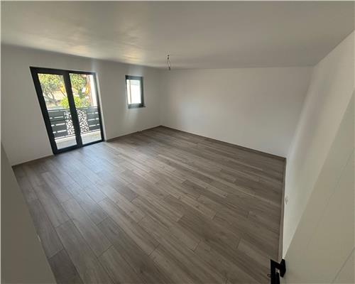 Casa moderna S+P+1 de vanzare, modernizata in 2026