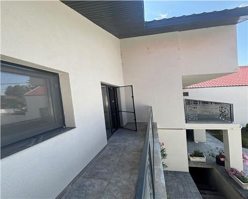 Casa moderna S+P+1 de vanzare, modernizata in 2026