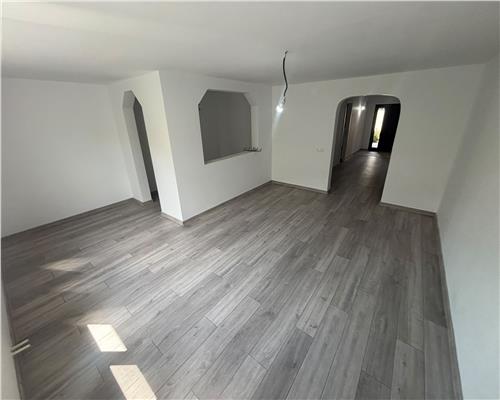 Casa moderna S+P+1 de vanzare, modernizata in 2026