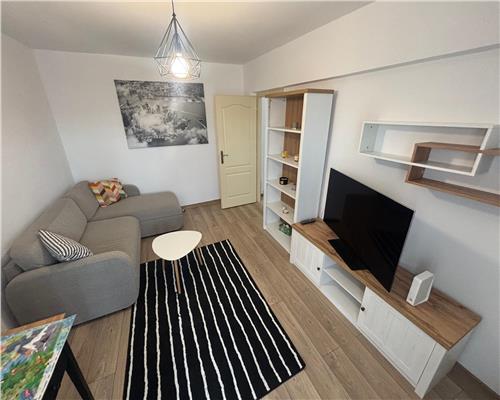 Apartament 2 camere de inchiriat, complet renovat