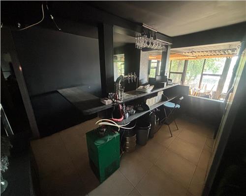 Spatiu Comercial cu Terasa si Vad Exceptional