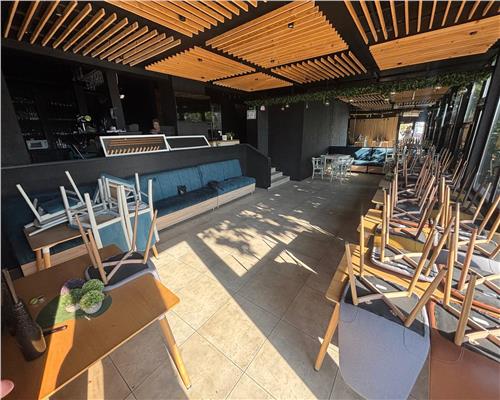 Spatiu Comercial cu Terasa si Vad Exceptional