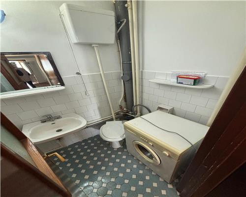 Apartament 3 camere, mobilat, parcare, Str. Babadag