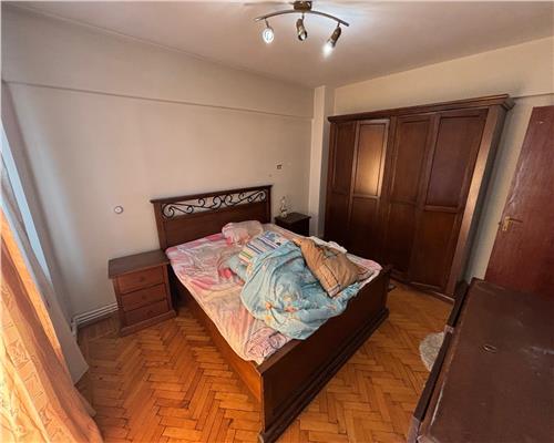 Apartament 3 camere, mobilat, parcare, Str. Babadag
