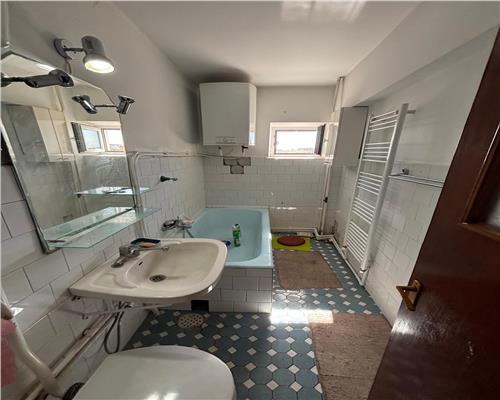 Apartament 3 camere, mobilat, parcare, Str. Babadag