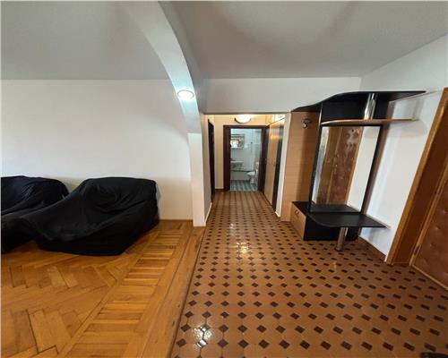 Apartament 3 camere, mobilat, parcare, Str. Babadag