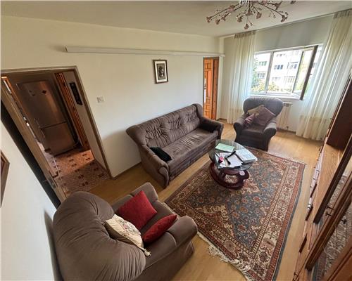 Apartament 2 camere de vanzare, decomandat, C5