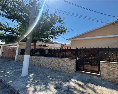 Casa centrala Tulcea, 2 corpuri, garaj, gata de mutare