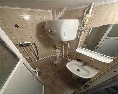 Garsoniera de vanzare, zona vest cu chirias investitia perfecta