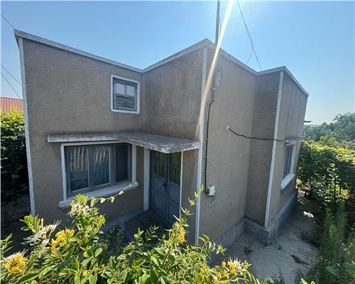 Casa batraneasca de vanzare cu teren si potential excelent in Tulcea