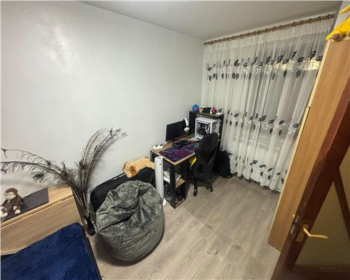 Apartament 2 camere de vanzare, mobilat, pregatit pentru mutare