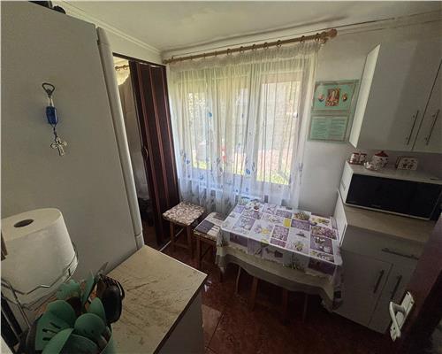 Apartament 2 camere de vanzare, mobilat, pregatit pentru mutare