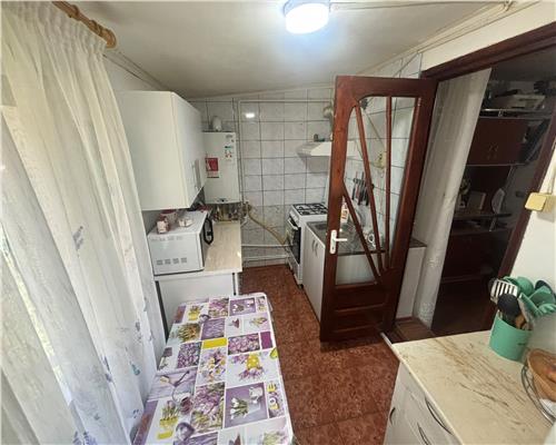 Apartament 2 camere de vanzare, mobilat, pregatit pentru mutare