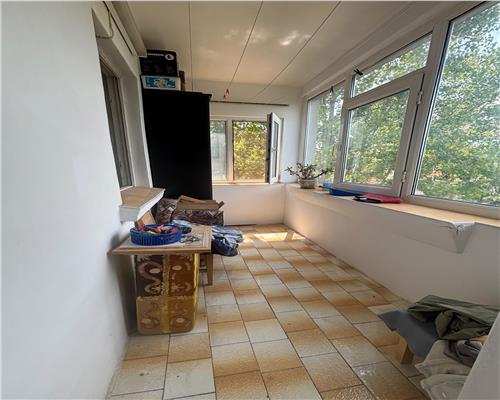 Apartament 2 camere decomandat, 50 mp, Vest