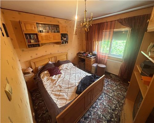 Apartament 2 camere decomandat, 50 mp, Vest