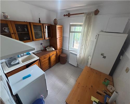 Apartament 2 camere decomandat, 50 mp, Vest