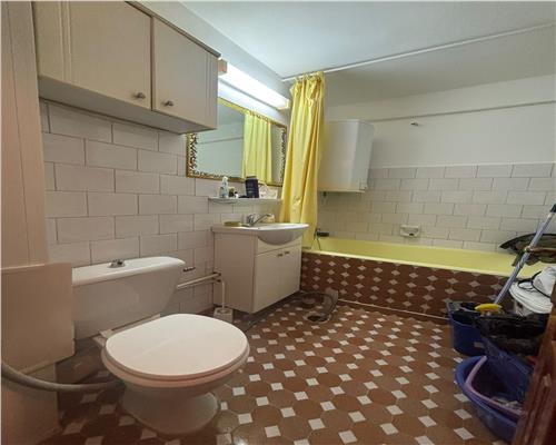 Apartament 2 camere decomandat, 50 mp, Vest