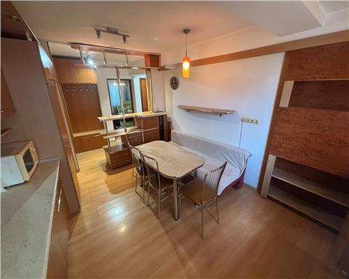 Apartament 2 camere de inchiriat, ultracentral, vedere Piata Civica
